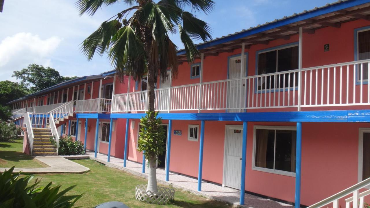 Hotel Posada Del Mar Fresh Water Bay Bagian luar foto